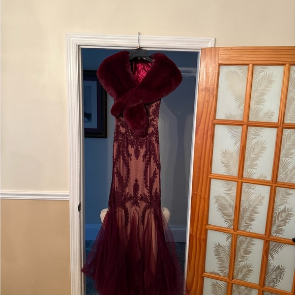 Cachet Burgundy and Tan Dress
